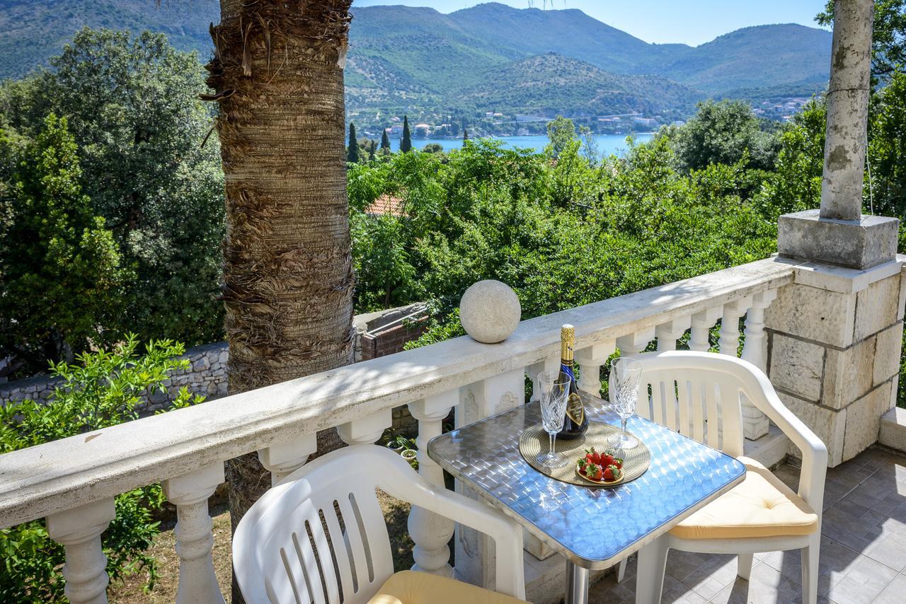 Two Palms Villa Zaton  Buitenkant foto
