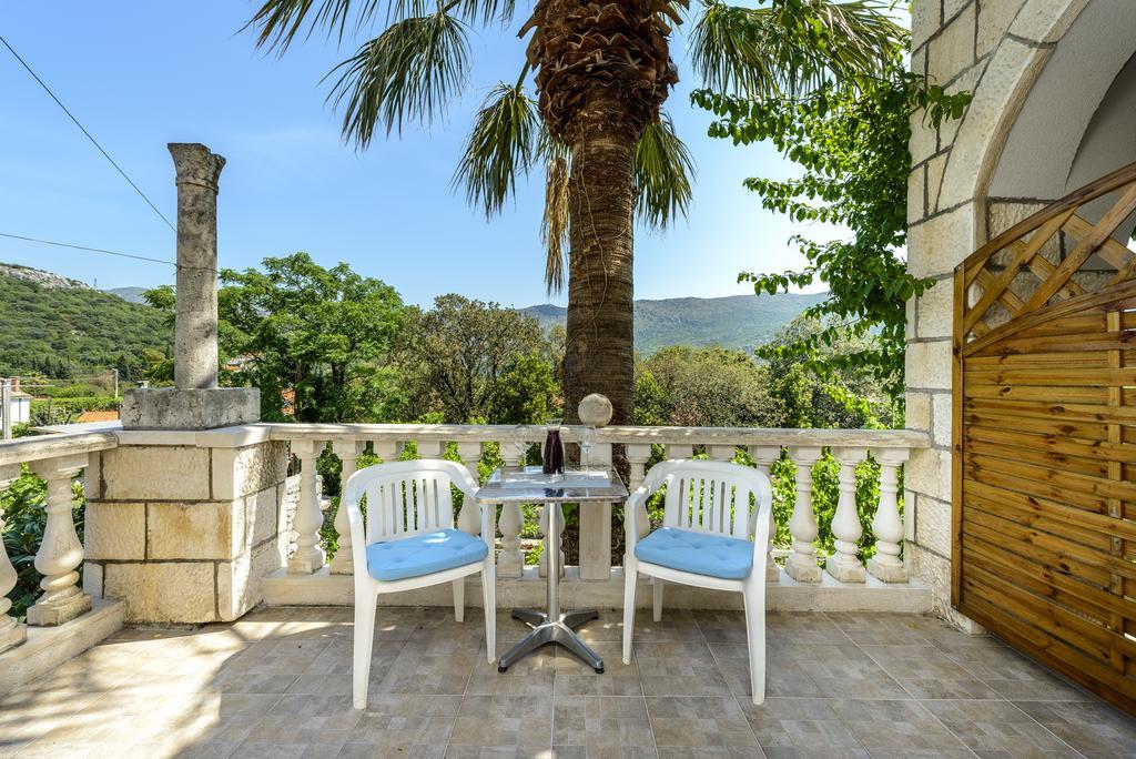 Two Palms Villa Zaton  Buitenkant foto
