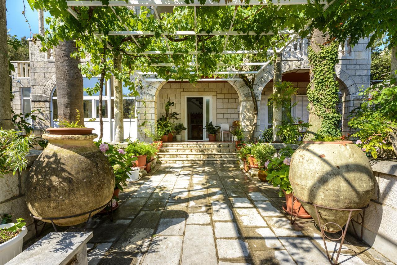 Two Palms Villa Zaton  Buitenkant foto